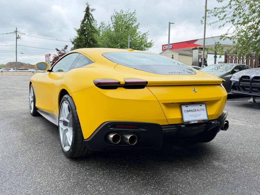 2022 Ferrari Roma RWD