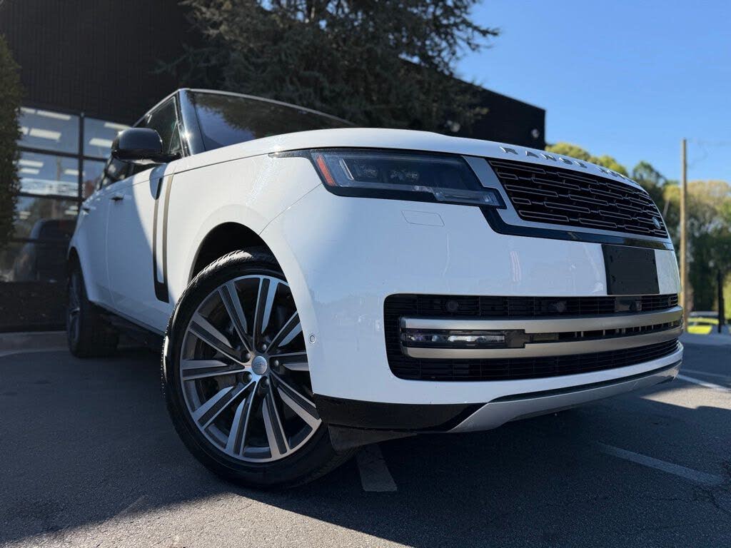 2023 Land Rover Range Rover P440e SE AWD
