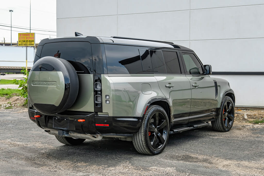 2025 Land Rover Defender 130 P400 X AWD