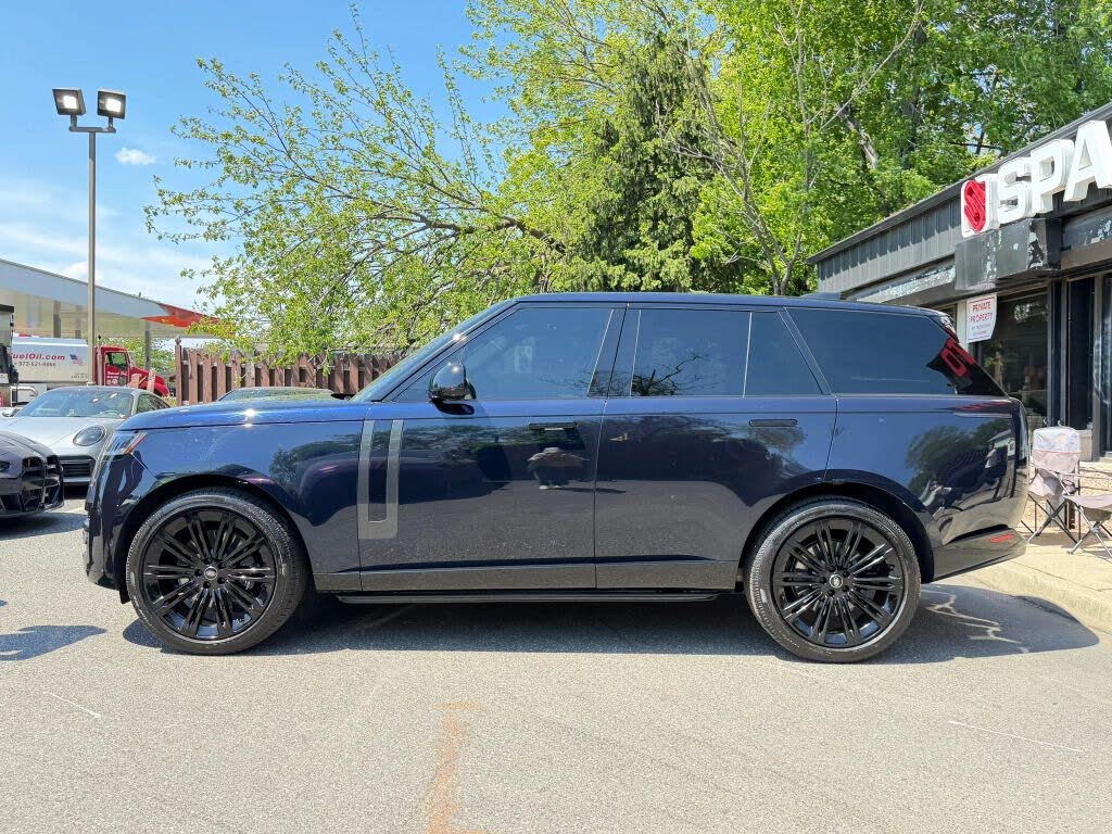 2025 Land Rover Range Rover P530 SE AWD