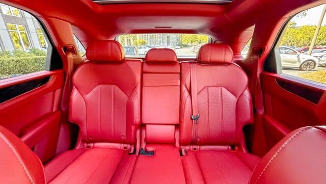 2022 Bentley Bentayga V8 AWD