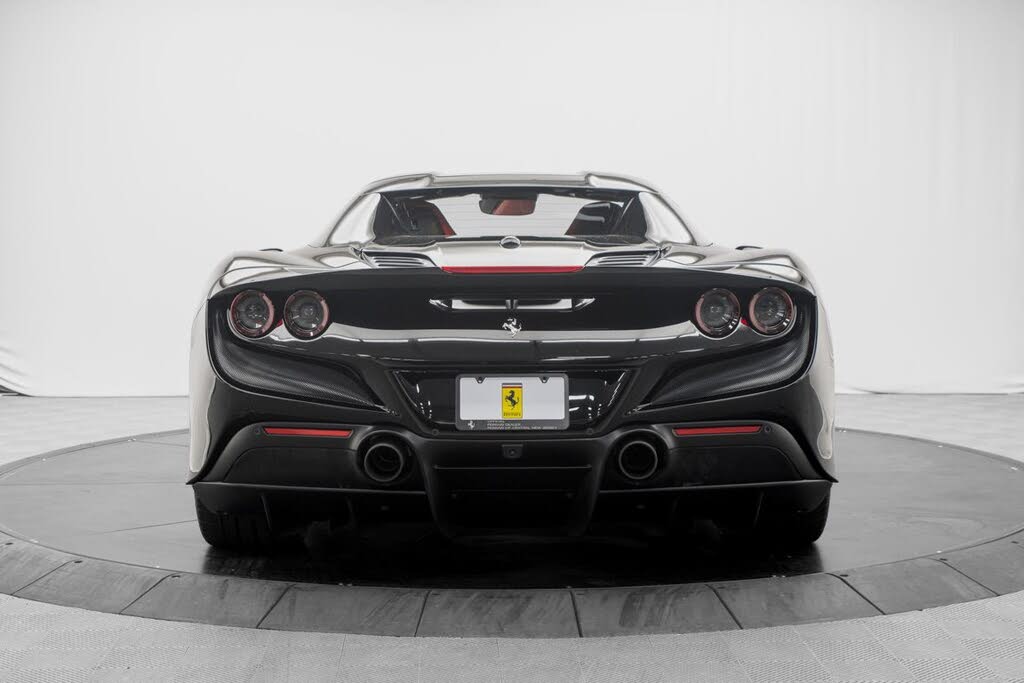 2022 Ferrari F8 Spider RWD