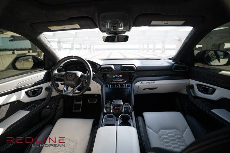 2022 Lamborghini Urus AWD