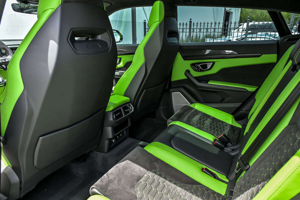 2022 Lamborghini Urus AWD