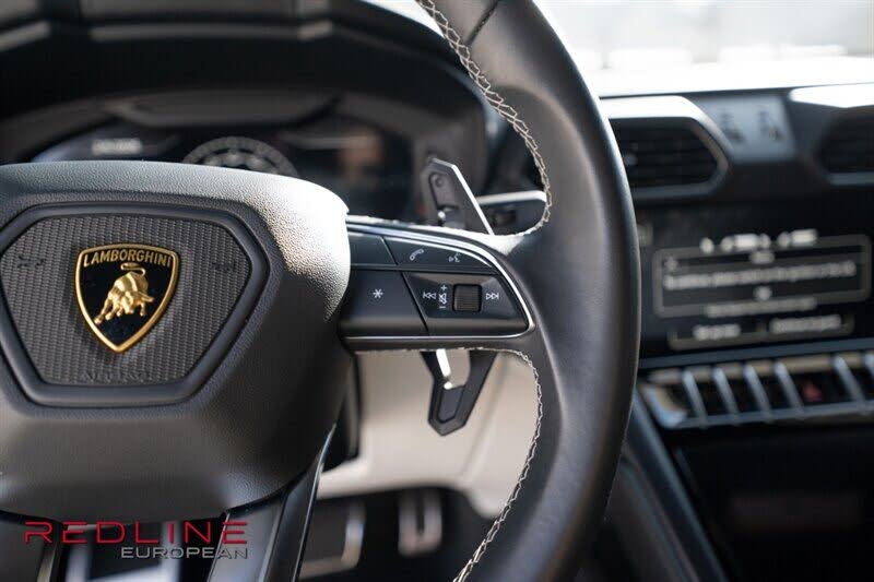 2022 Lamborghini Urus AWD
