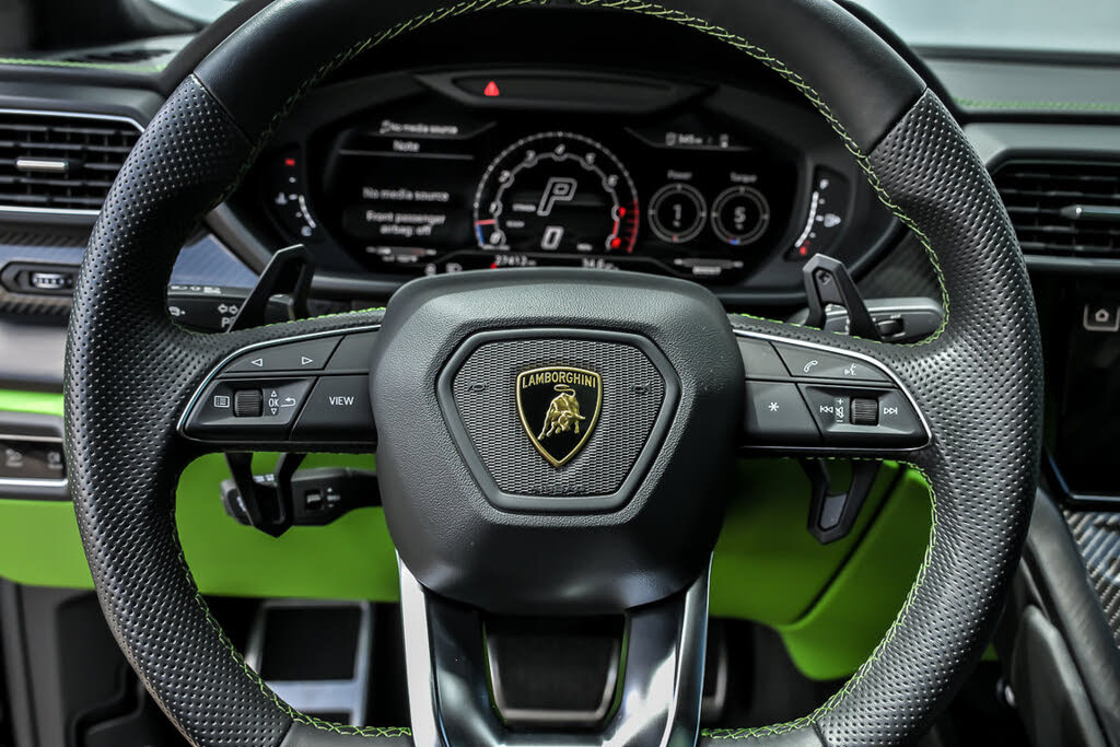 2022 Lamborghini Urus AWD