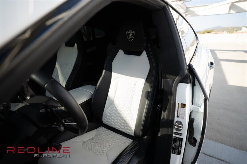 2022 Lamborghini Urus AWD