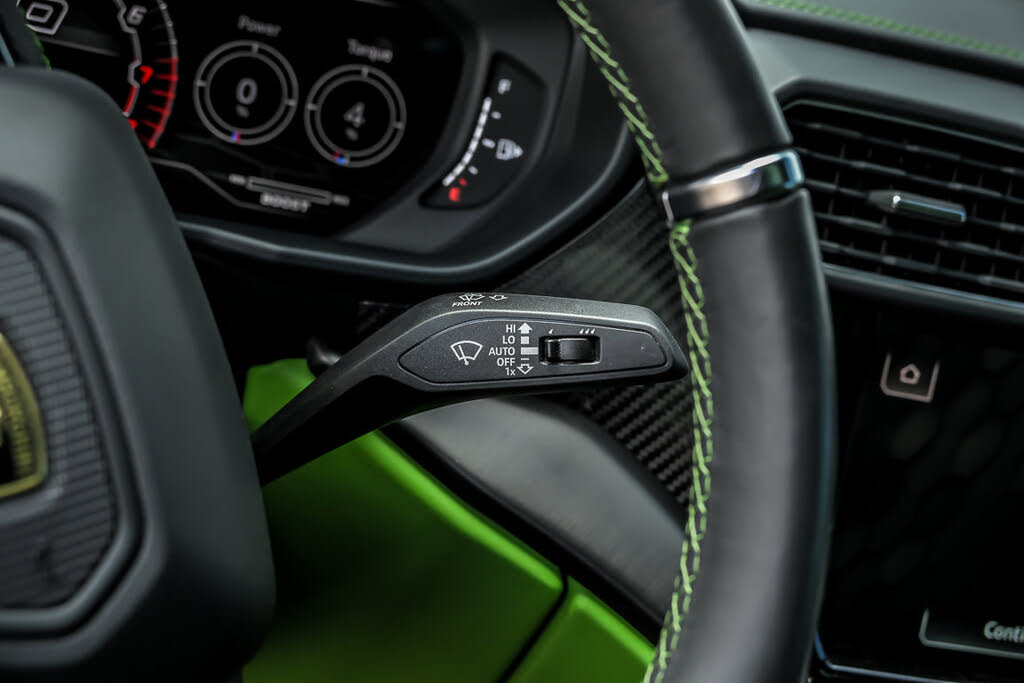 2022 Lamborghini Urus AWD
