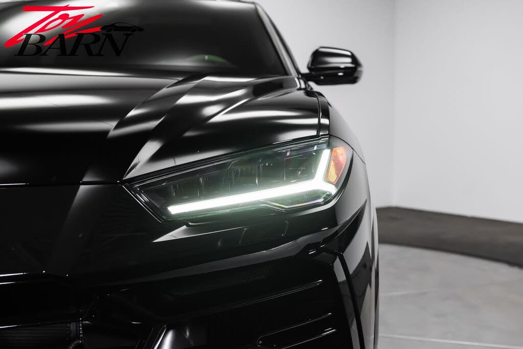 2022 Lamborghini Urus AWD