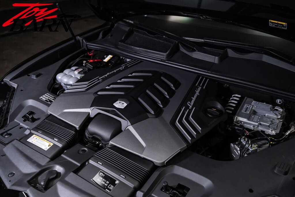2022 Lamborghini Urus AWD