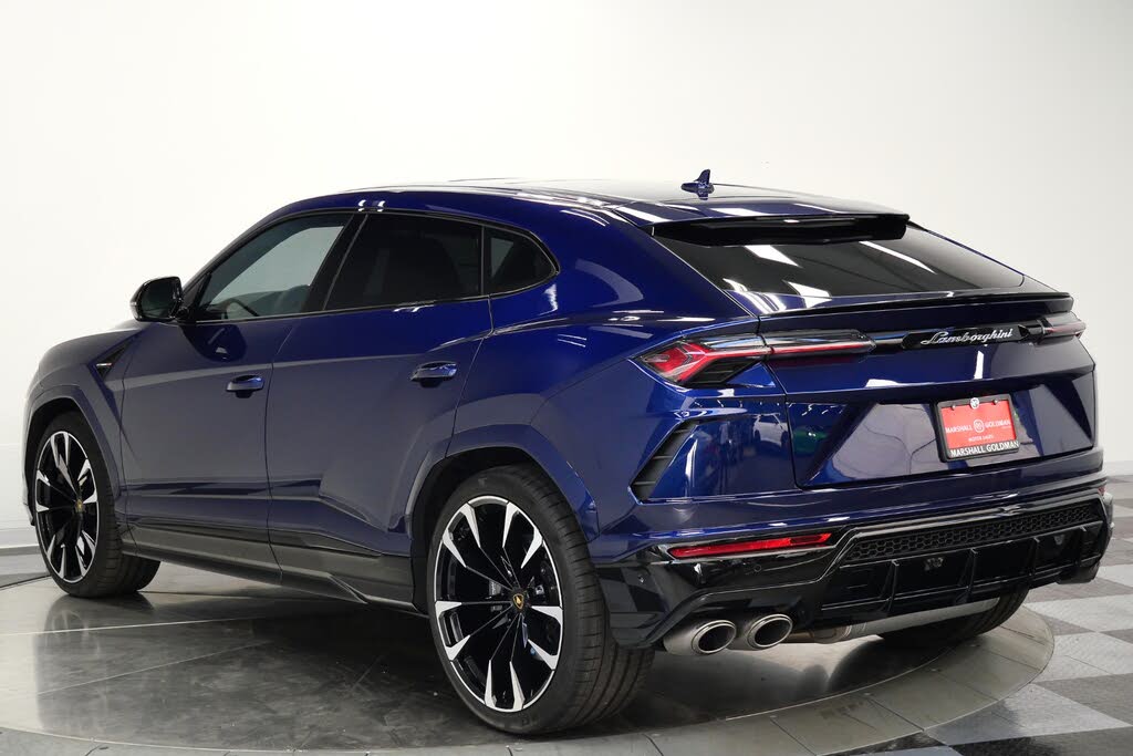 2022 Lamborghini Urus AWD