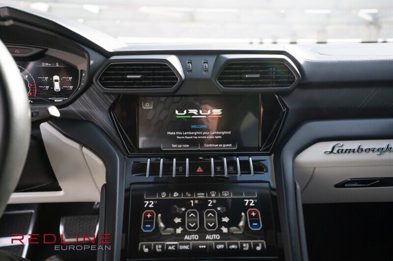 2022 Lamborghini Urus AWD