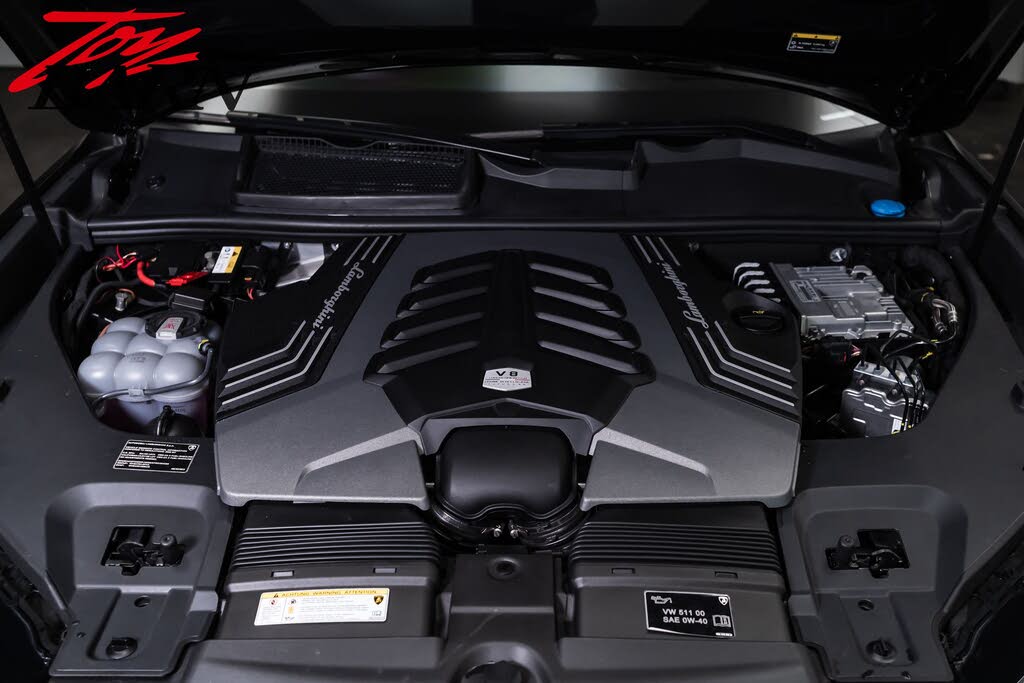 2022 Lamborghini Urus AWD