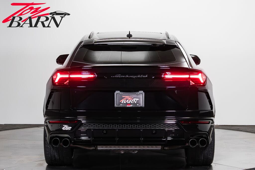 2022 Lamborghini Urus AWD