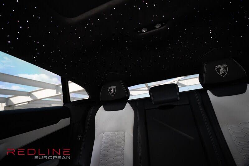 2022 Lamborghini Urus AWD