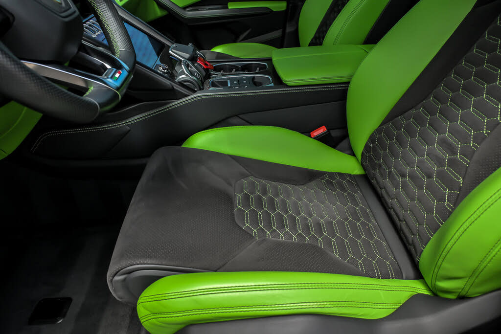 2022 Lamborghini Urus AWD