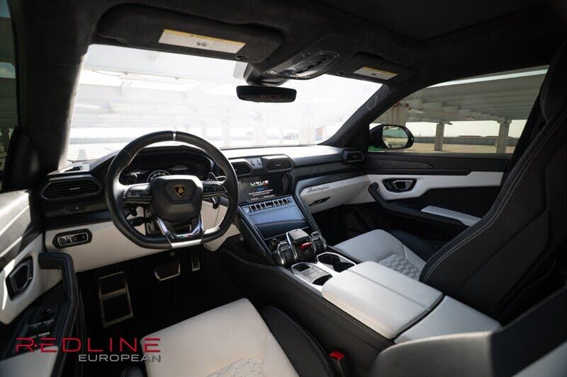 2022 Lamborghini Urus AWD