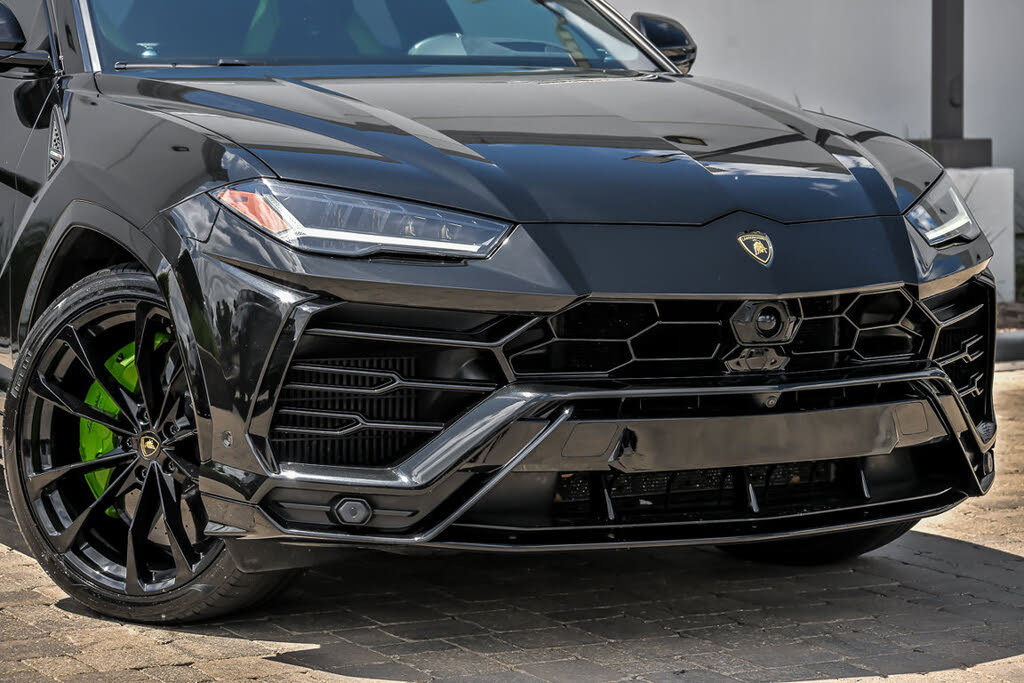 2022 Lamborghini Urus AWD