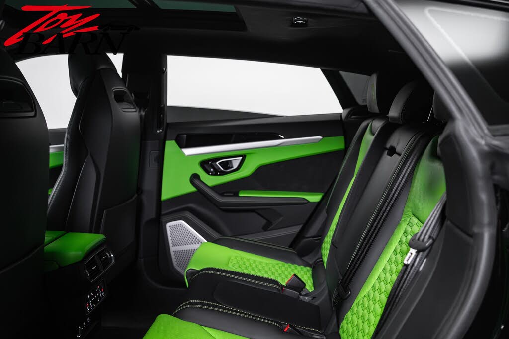 2022 Lamborghini Urus AWD