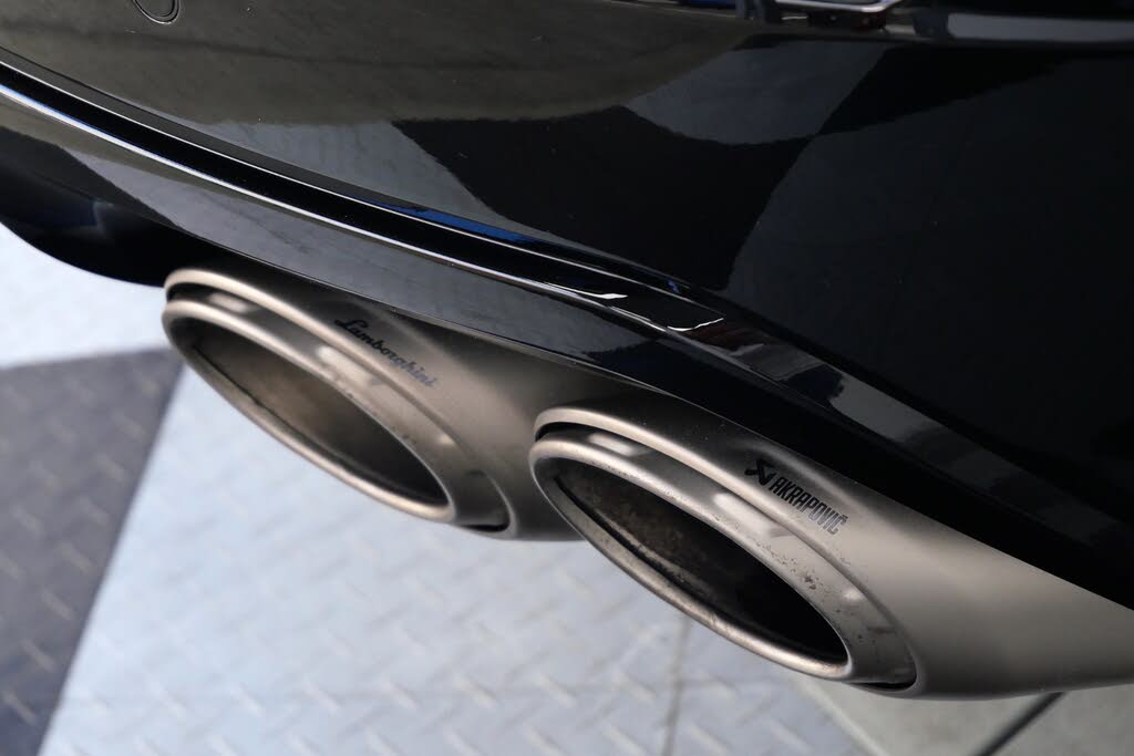 2022 Lamborghini Urus AWD