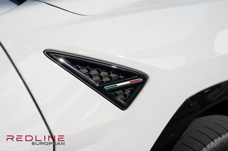 2022 Lamborghini Urus AWD