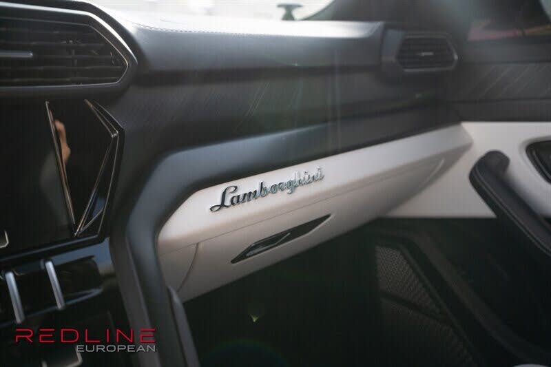 2022 Lamborghini Urus AWD