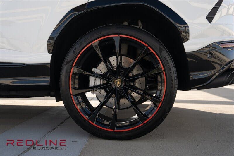 2022 Lamborghini Urus AWD