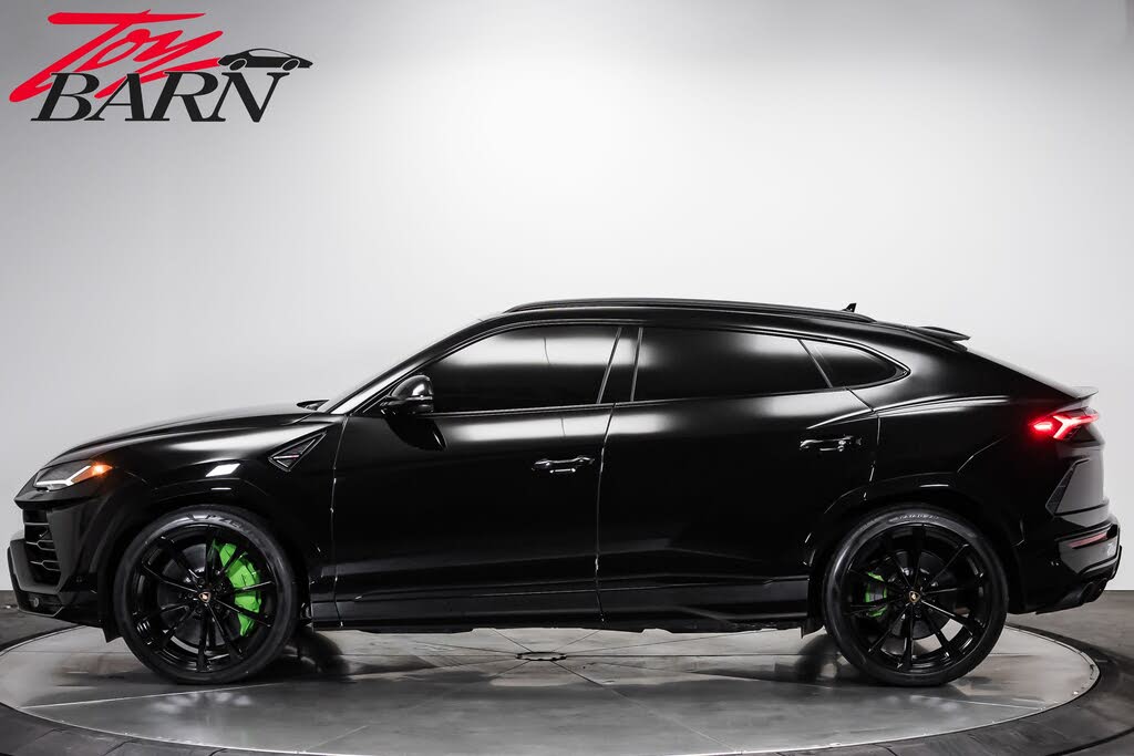 2022 Lamborghini Urus AWD