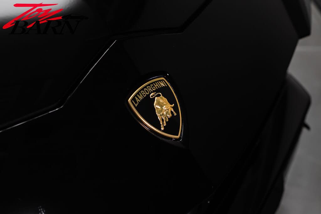 2022 Lamborghini Urus AWD