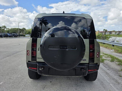 2022 Land Rover Defender 110 X-Dynamic SE AWD