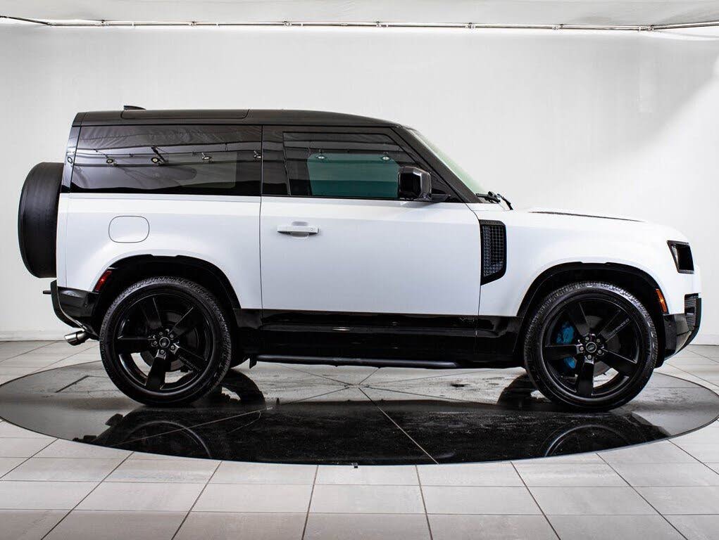 2022 Land Rover Defender 90 V8 AWD
