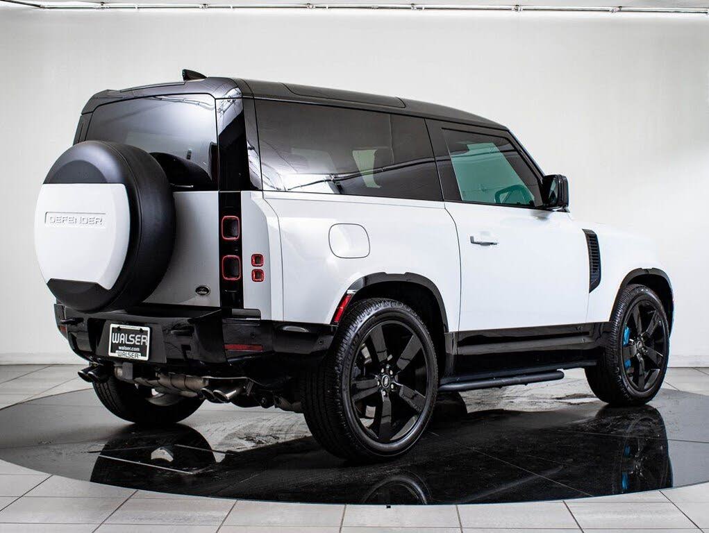 2022 Land Rover Defender 90 V8 AWD