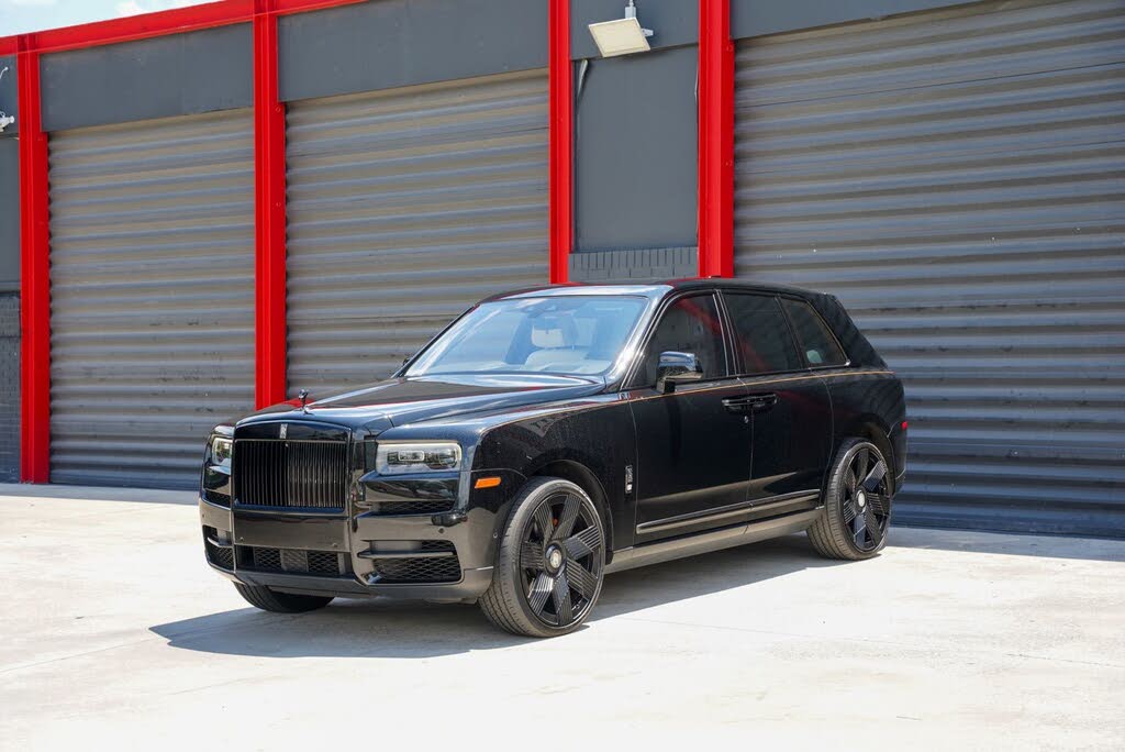 2022 Rolls-Royce Cullinan Black Badge AWD