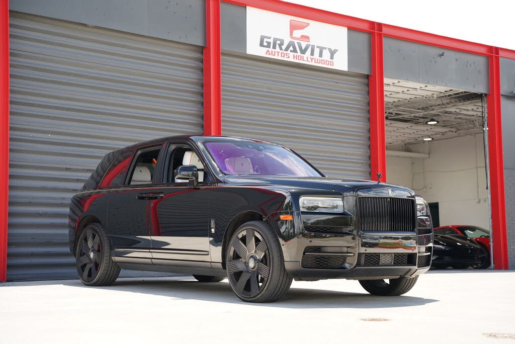2022 Rolls-Royce Cullinan Black Badge AWD