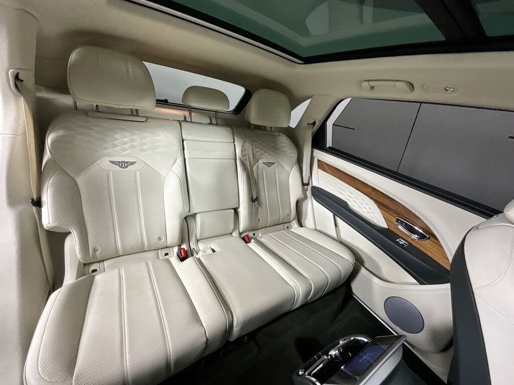 2023 Bentley Bentayga Azure V8 AWD