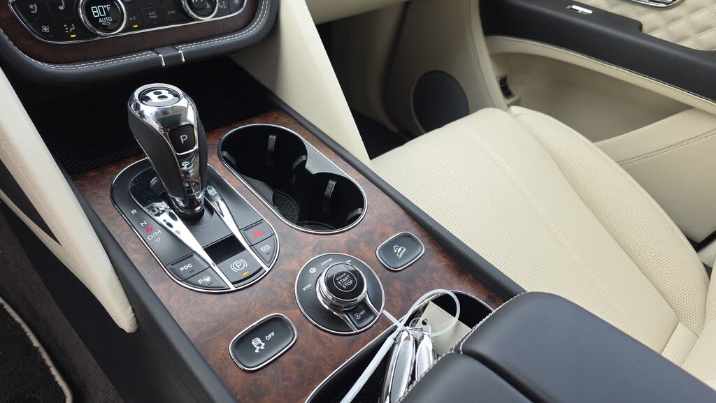 2023 Bentley Bentayga Azure V8 AWD