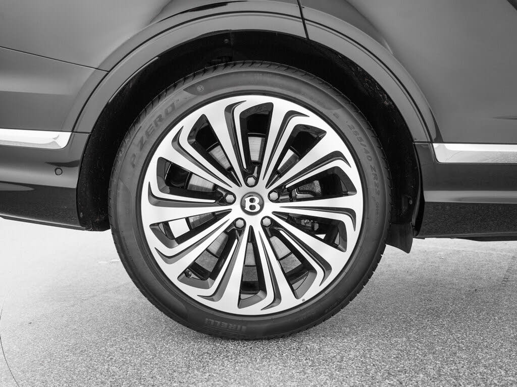 2023 Bentley Bentayga EWB Azure First Edition V8 AWD