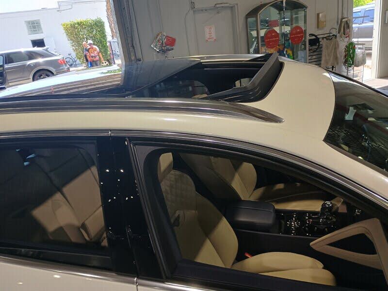 2023 Bentley Bentayga V8 AWD