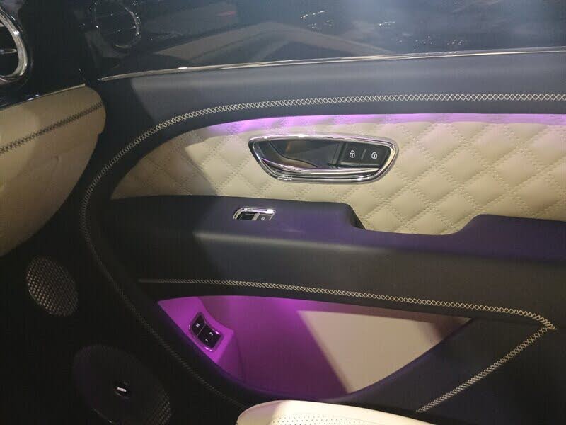 2023 Bentley Bentayga V8 AWD