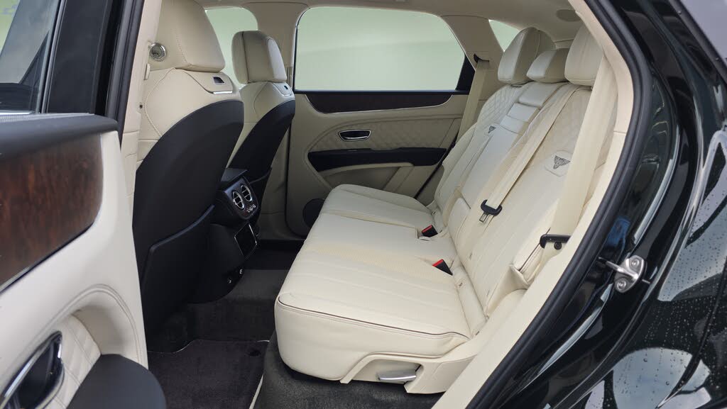 2023 Bentley Bentayga Azure V8 AWD