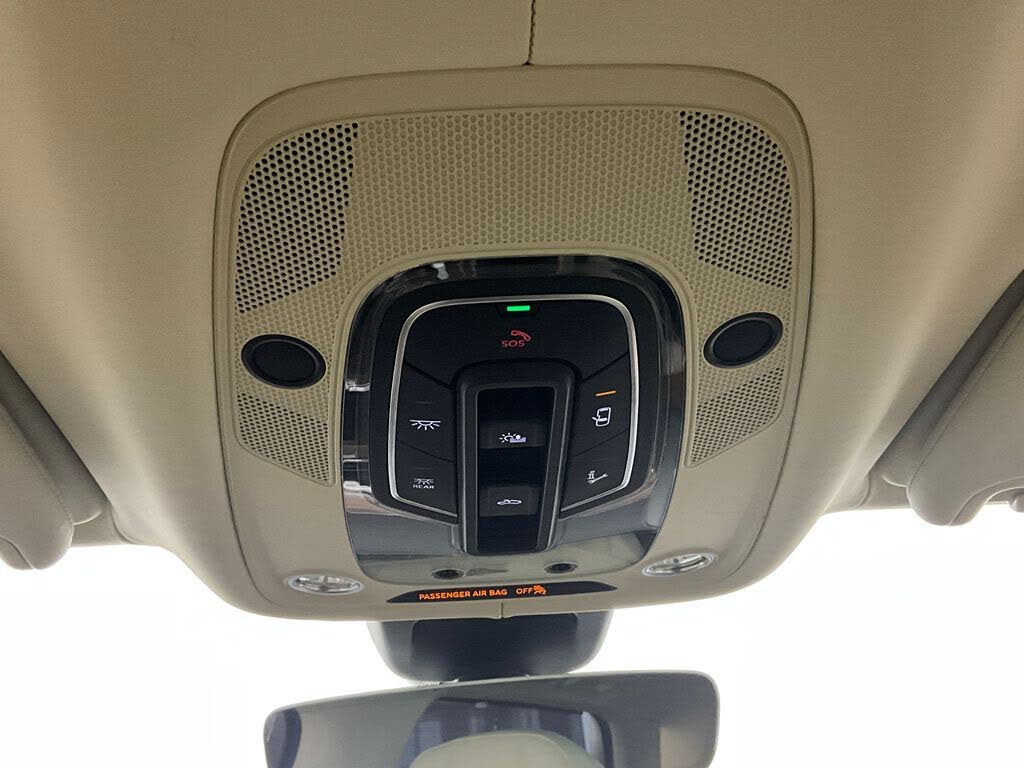 2023 Bentley Bentayga Azure V8 AWD