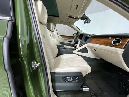 2023 Bentley Bentayga Azure V8 AWD