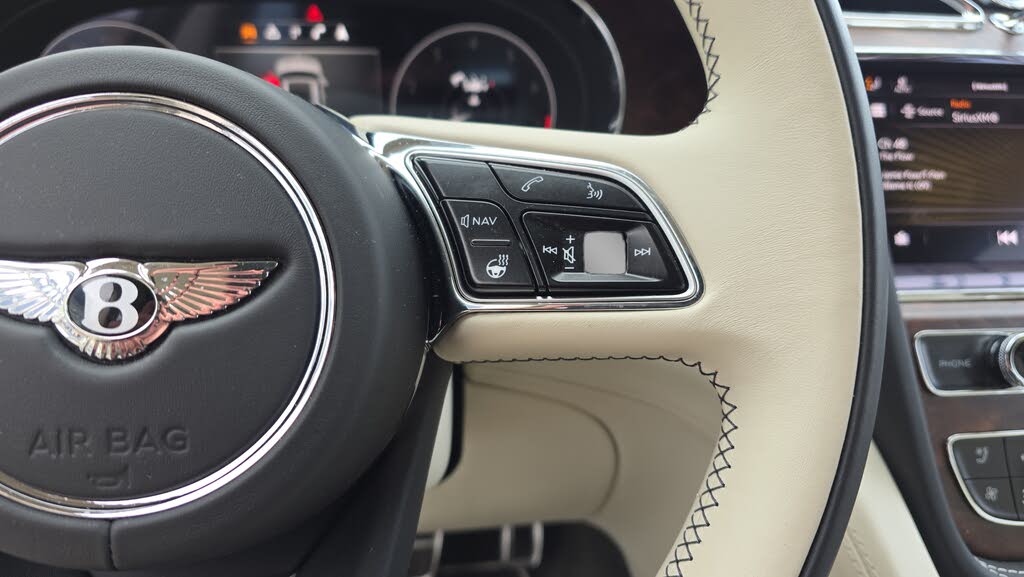 2023 Bentley Bentayga Azure V8 AWD