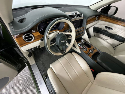 2023 Bentley Bentayga Azure V8 AWD