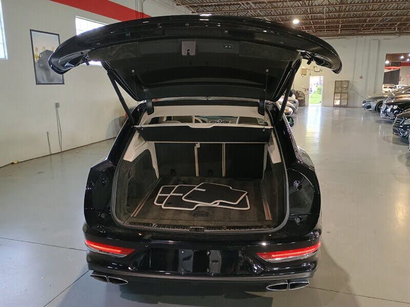 2023 Bentley Bentayga V8 AWD