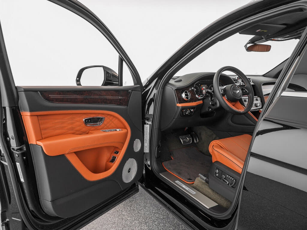 2023 Bentley Bentayga EWB Azure First Edition V8 AWD