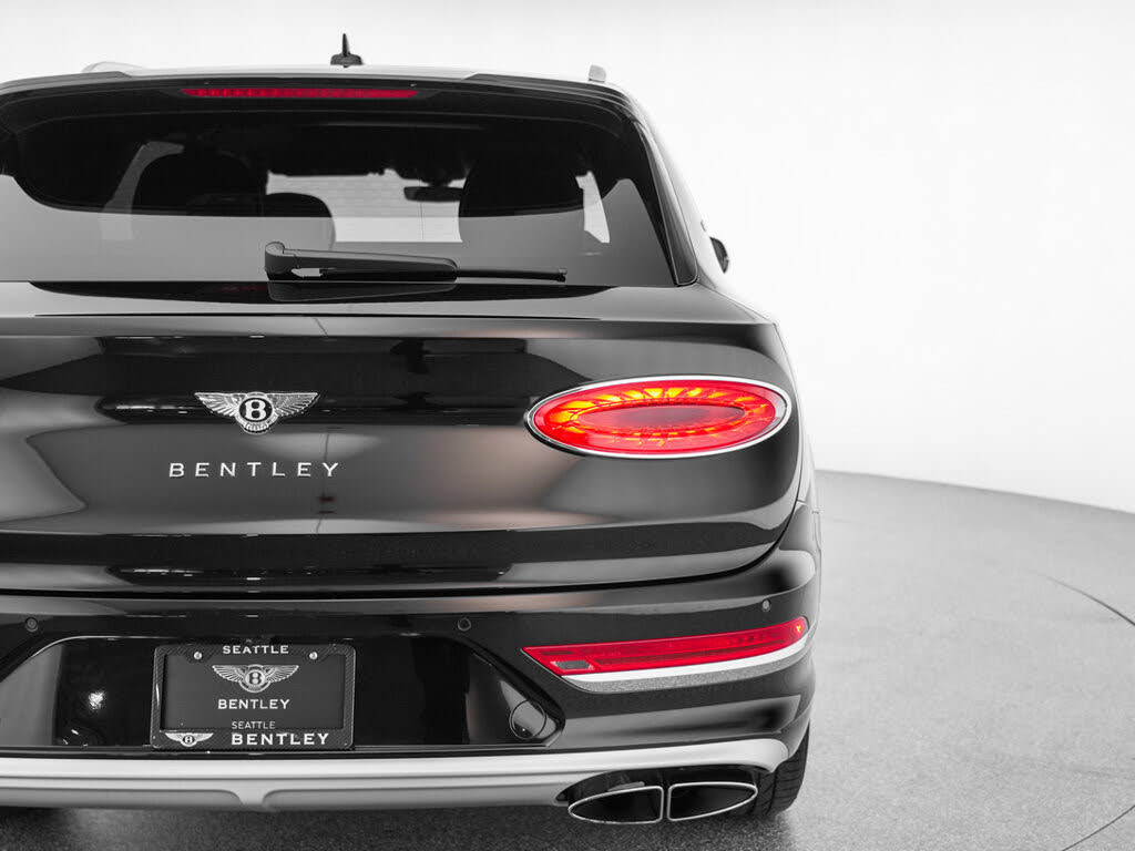 2023 Bentley Bentayga EWB Azure First Edition V8 AWD