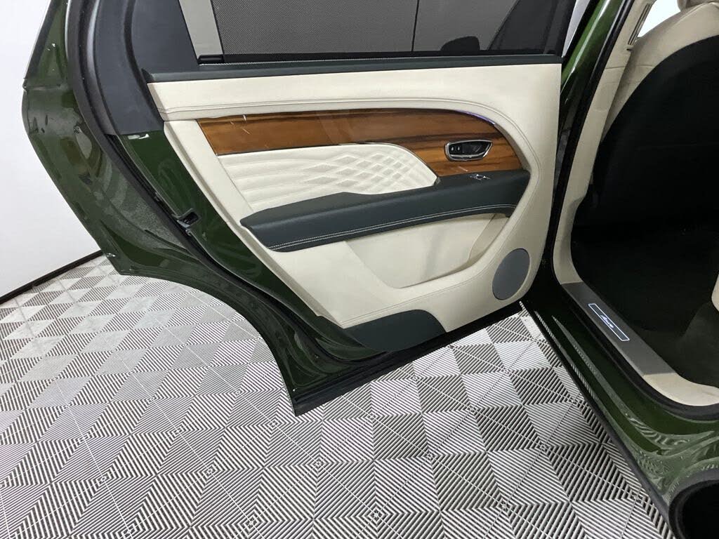2023 Bentley Bentayga Azure V8 AWD