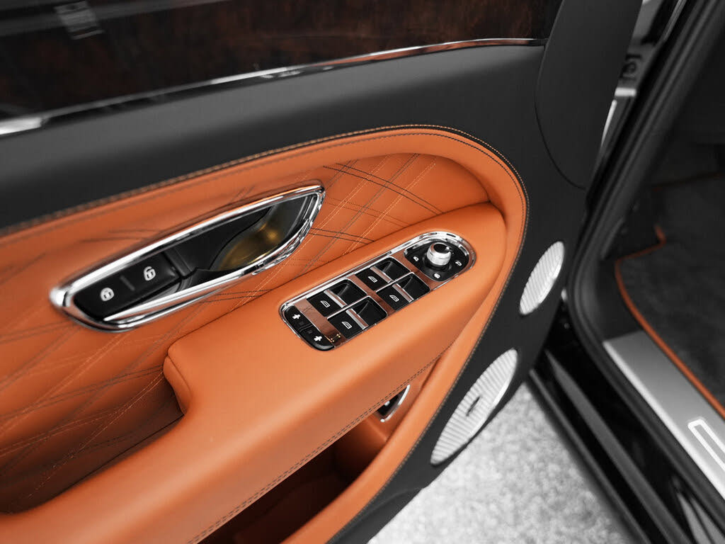 2023 Bentley Bentayga EWB Azure First Edition V8 AWD