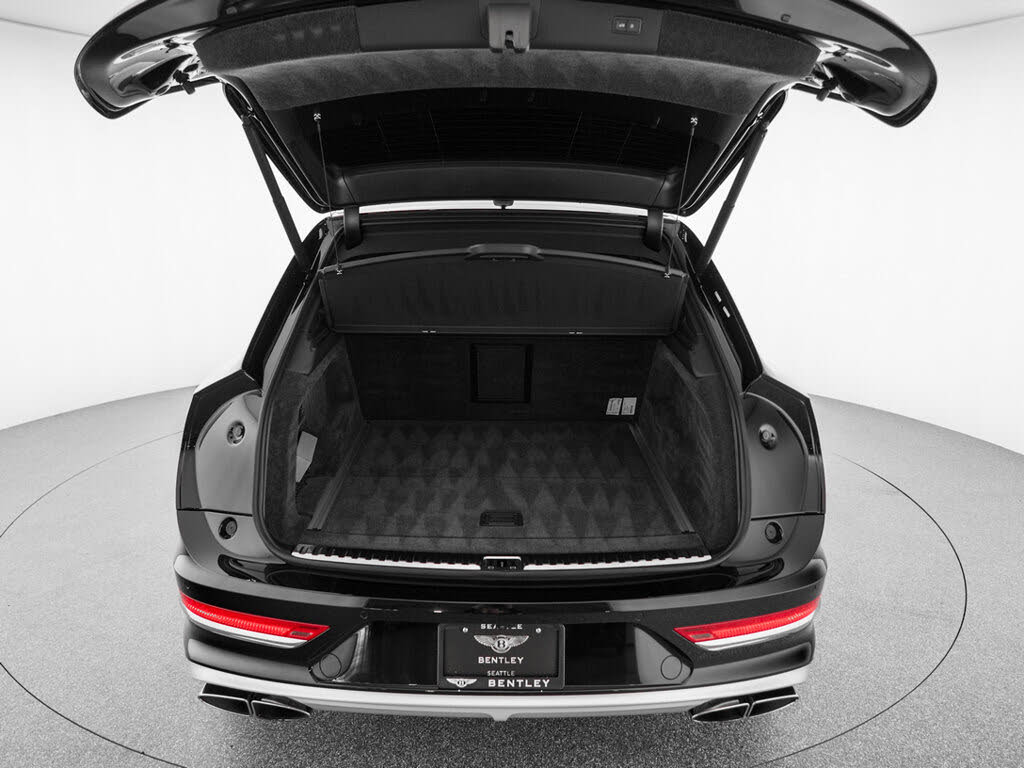 2023 Bentley Bentayga EWB Azure First Edition V8 AWD